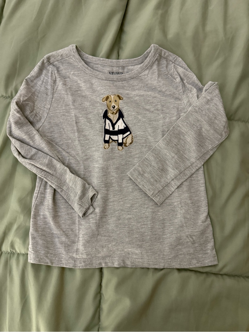 crown & ivy Heather Gray Long-Sleeve Tee with Dog Appliqué